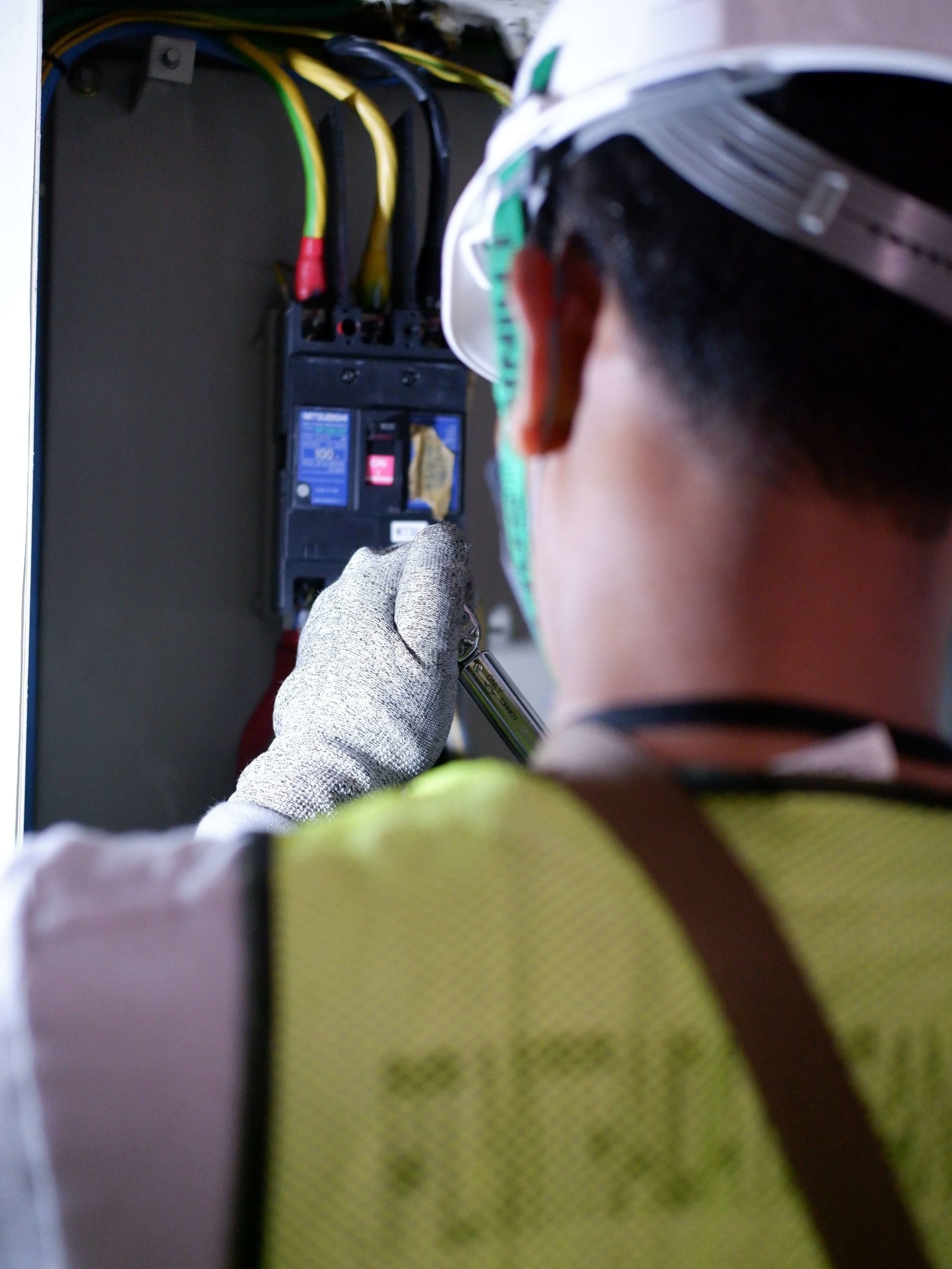 Benefits Of Hiring Professional Electrical Services Company Benefits Of Hiring Professional Electrical Services Company